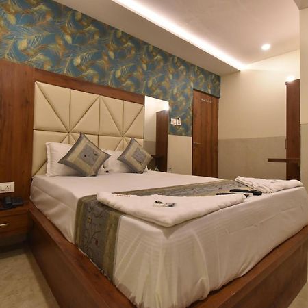 Hotel Dream Palace Residency - Near To Us Embassy Bkc Mumbai  Buitenkant foto
